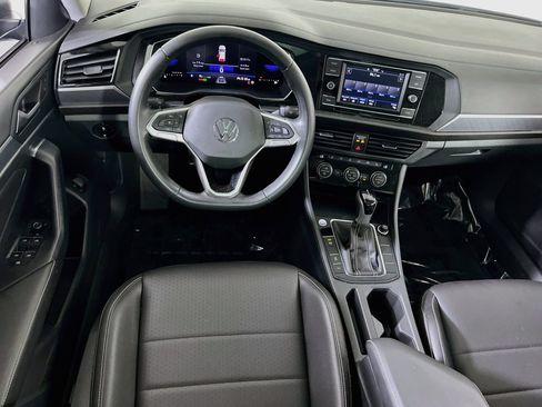 Used 2023 Volkswagen Jetta SE FWD image 22