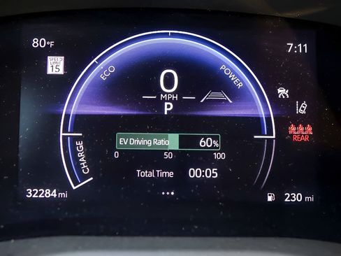 Used 2025 Toyota Camry LE FWD image 15