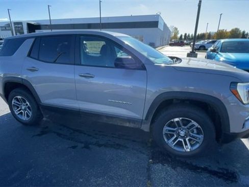 New 2026 GMC Terrain Elevation w/ LPO, Floor Liner Package image 3