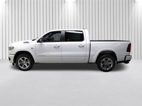 New 2026 RAM 1500 4x4 Crew Cab image 7