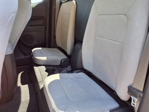 Used 2019 Chevrolet Colorado W/T w/ WT Convenience Package RWD image 6