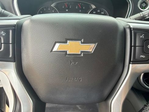 Used 2021 Chevrolet Blazer LT FWD image 18