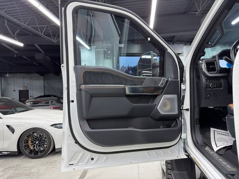 Used 2024 Ford F450 Platinum w/ FX4 Off-Road Package image 15