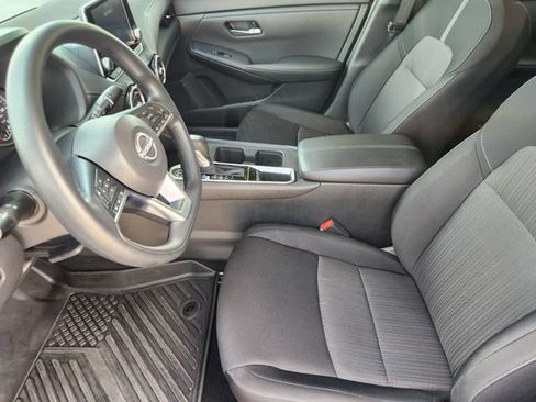 Used 2025 Nissan Sentra SV FWD image 12