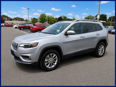 Used 2019 Jeep Cherokee Latitude Plus w/ Comfort/Convenience Group