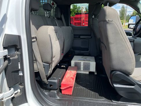 Used 2017 Ford F550 4x4 SuperCab Super Duty image 18