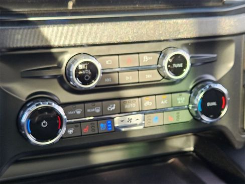 New 2026 Ford F250 Platinum w/ Tremor Off-Road Package image 25