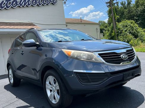 Used 2011 Kia Sportage LX w/ Convenience Pkg image 3