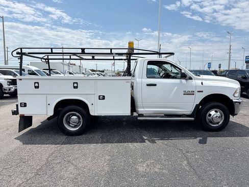 Used 2018 RAM 3500 Tradesman w/ Power & Remote Entry Group RWD image 6