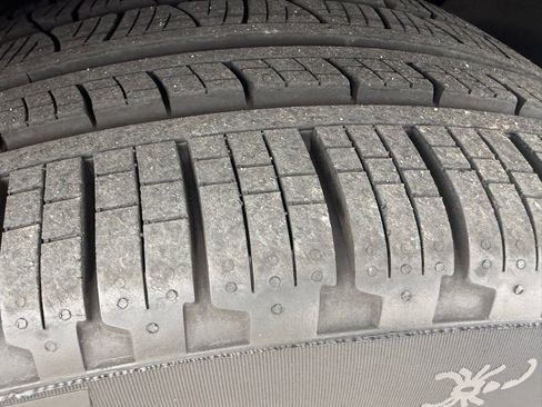 Used 2017 Porsche Cayenne Platinum Edition AWD/4WD image 20