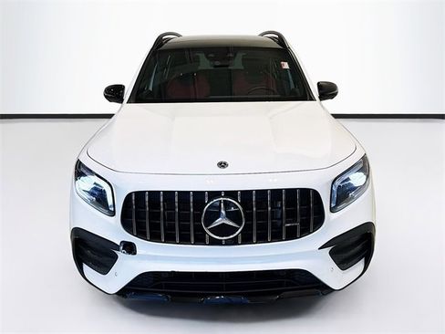 Certified 2022 Mercedes-Benz GLB 35 AMG 4MATIC image 2
