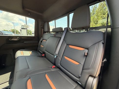 New 2026 GMC Sierra 2500 AT4 w/ AT4 Premium Plus Package AWD/4WD image 31