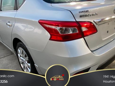 Used 2019 Nissan Sentra S FWD image 17