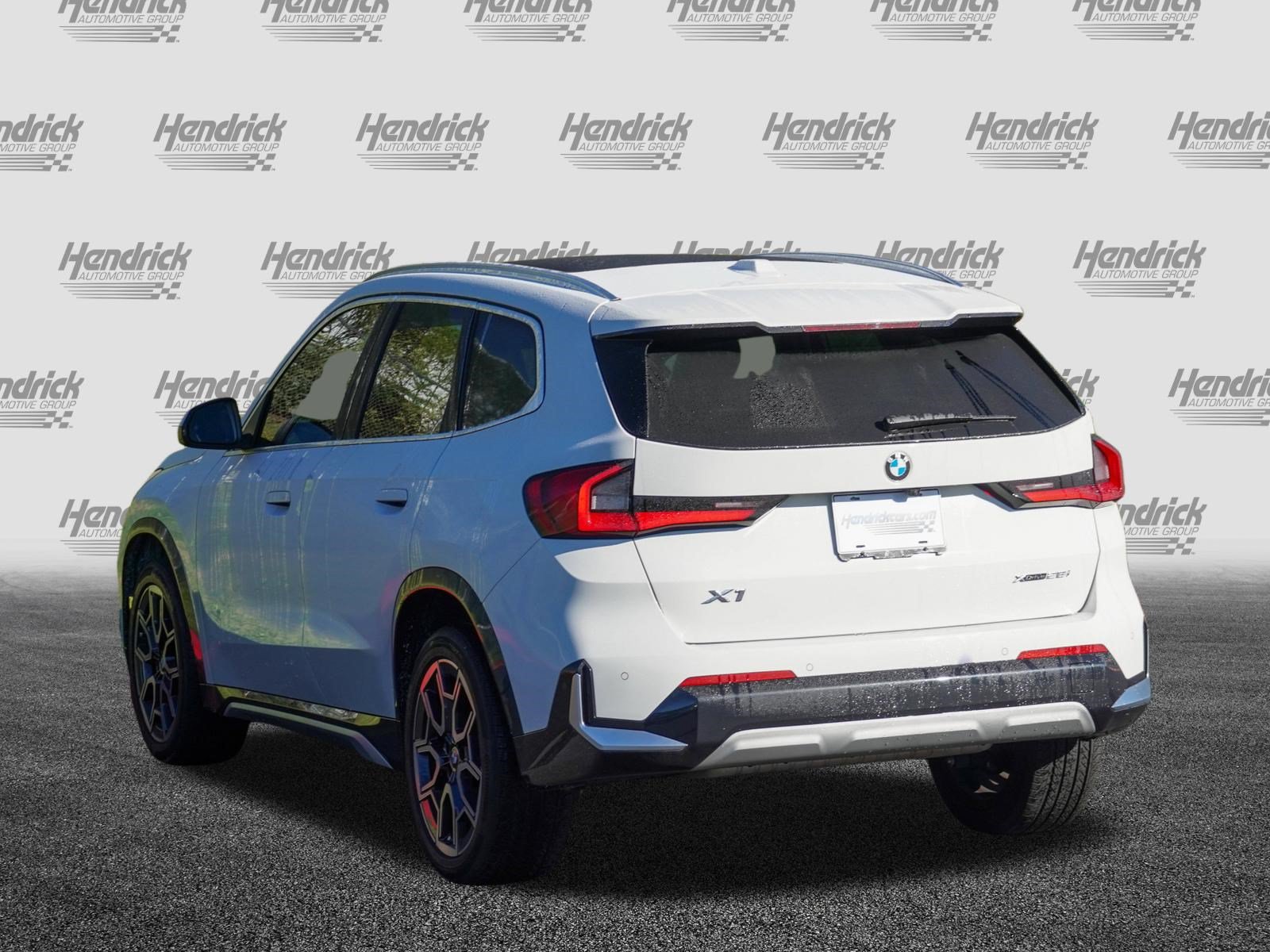 Certified 2024 BMW X1 xDrive28i w/ Technology Package AWD/4WD image 6
