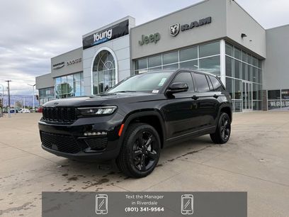New 2025 Jeep Grand Cherokee Limited w/ Black Appearance Package