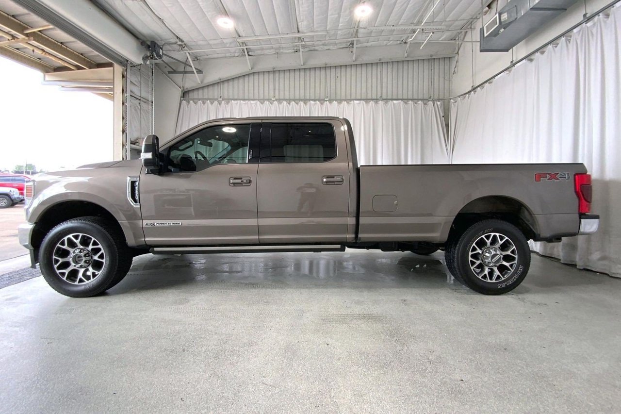 Used 2022 Ford F350 Lariat w/ Lariat Ultimate Package AWD/4WD image 26