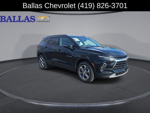 Certified 2024 Chevrolet Blazer LT image 2