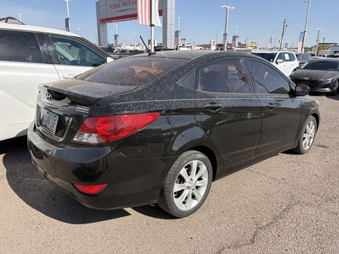 Used 2012 Hyundai Accent GLS w/ Premium Pkg 3 FWD image 9