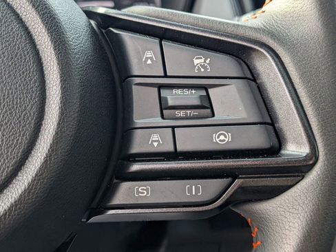 Used 2025 Subaru Crosstrek 2.5i Limited w/ Crosstrek Mirror Package image 31