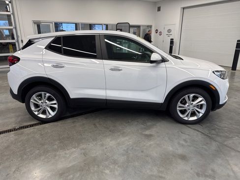 Certified 2021 Buick Encore GX Preferred image 2