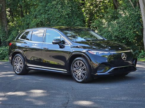 Used 2023 Mercedes-Benz EQS 580 4MATIC SUV image 8