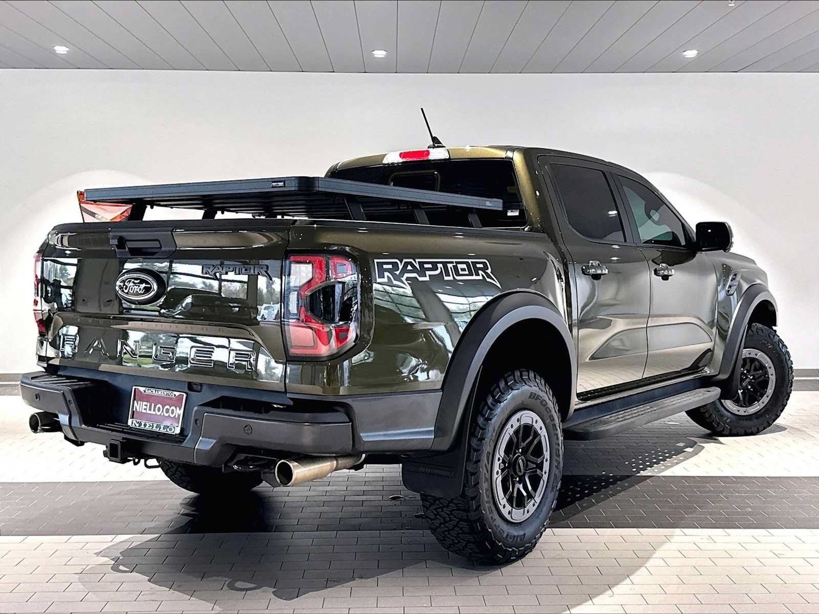 Used 2025 Ford Ranger Raptor AWD/4WD image 11