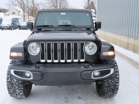 Used 2020 Jeep Wrangler Unlimited Sahara w/ Cold Weather Group image 10