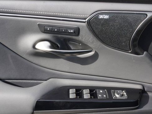 Certified 2023 Lexus ES 350 Ultra Luxury image 23