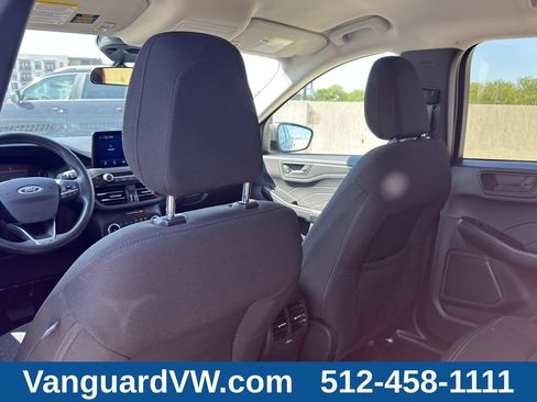 Used 2025 Ford Escape Active AWD/4WD image 27