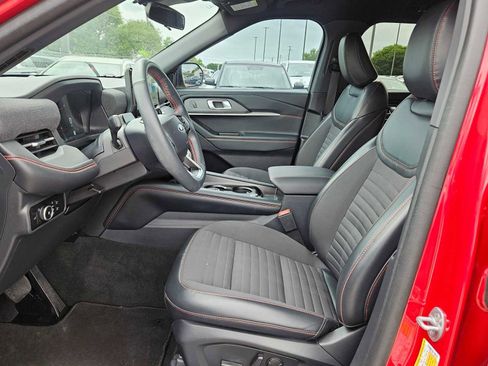Used 2025 Ford Explorer ST-Line RWD image 15