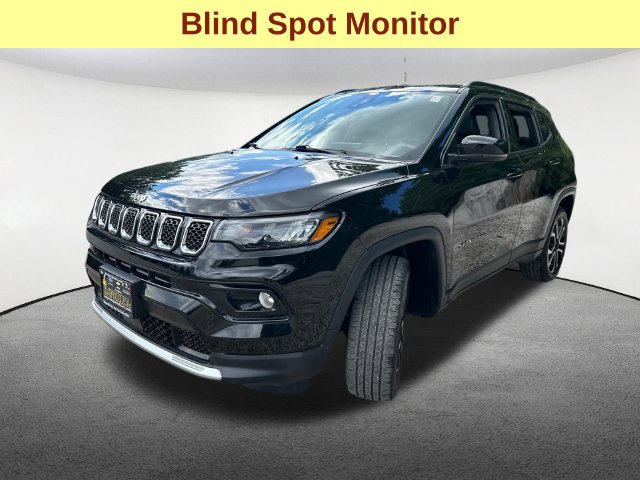 Used 2023 Jeep Compass Limited w/ Sun and Sound Group AWD/4WD image 5