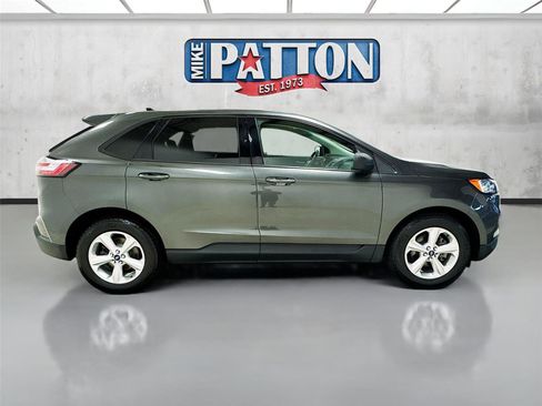 Used 2019 Ford Edge SE image 8