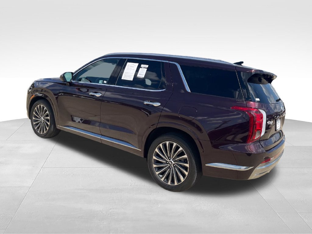 Used 2025 Hyundai Palisade Calligraphy AWD/4WD image 3