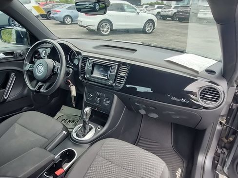 Used 2017 Volkswagen Beetle 1.8T FWD image 24