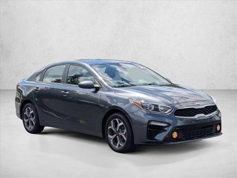 Used 2020 Kia Forte LXS FWD image 3