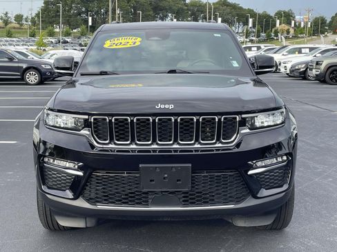 Used 2023 Jeep Grand Cherokee Limited AWD/4WD image 2
