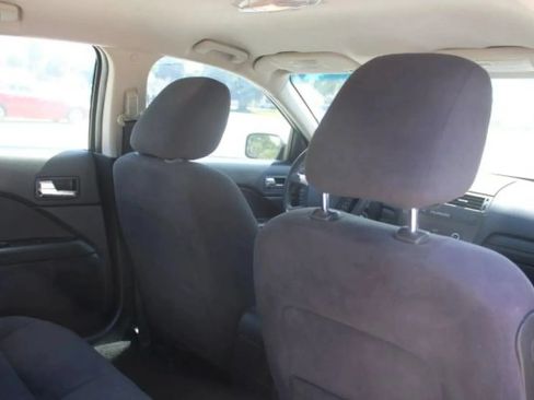 Used 2009 Ford Fusion SE FWD image 26