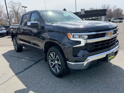 Used 2022 Chevrolet Silverado 1500 LT image 9