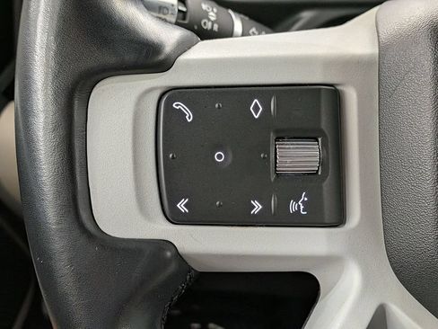 Used 2022 Land Rover Defender 110 X-Dynamic SE AWD/4WD image 19