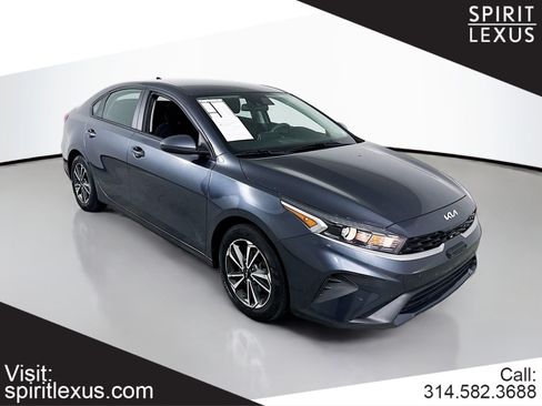 Used 2023 Kia Forte LXS FWD image 1