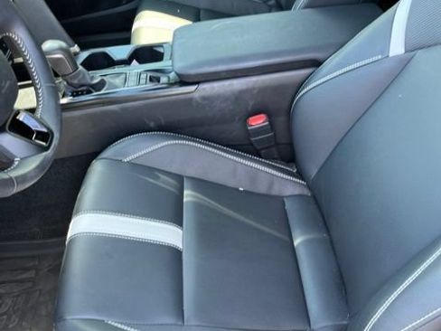 Used 2026 Toyota Camry SE w/ Convenience Package FWD image 12