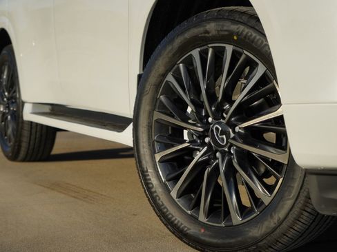 New 2026 INFINITI QX80 Autograph w/ Premium Cargo Package AWD/4WD image 2