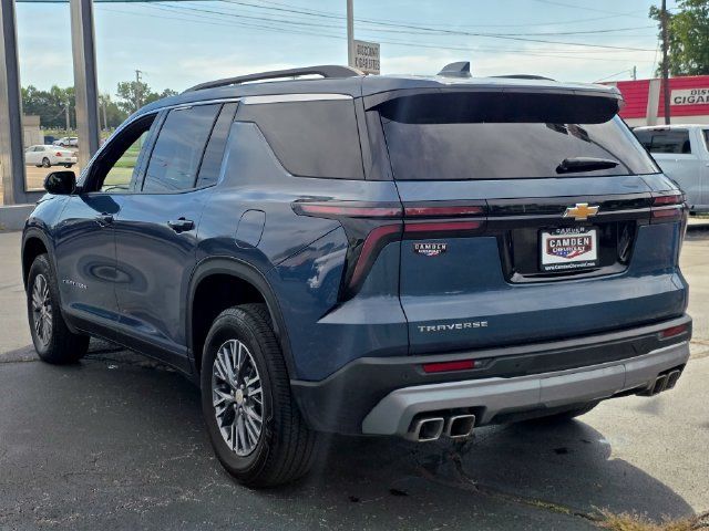 Used 2026 Chevrolet Traverse LT FWD image 9