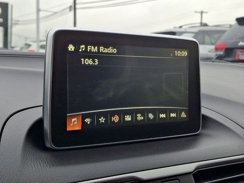 Used 2015 MAZDA MAZDA3 i Touring image 18