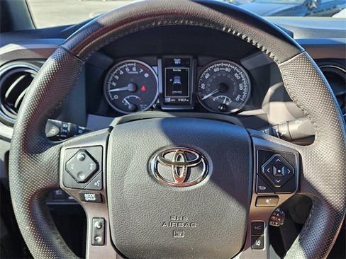 Used 2021 Toyota Tacoma TRD Off-Road image 23