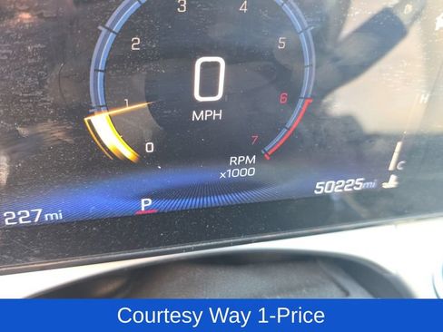 Used 2024 Chevrolet Trax LT w/ Driver Confidence Package FWD image 13