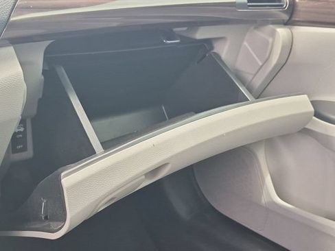 Used 2017 Honda Accord EX-L image 18