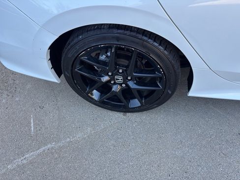 Used 2023 Honda Civic Sport image 34