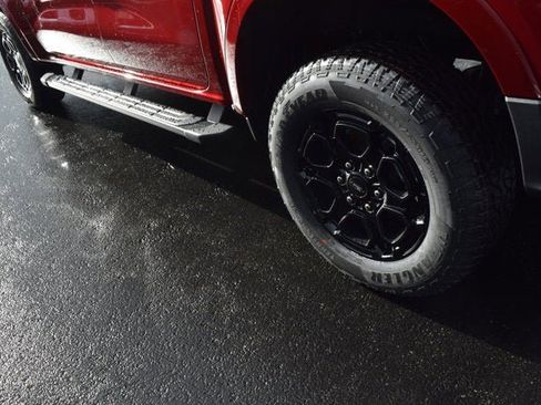 New 2025 Ford Ranger Lariat w/ Black Appearance Package image 4