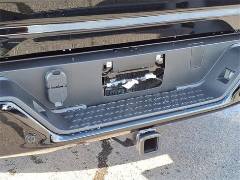 New 2026 GMC Canyon Elevation image 6